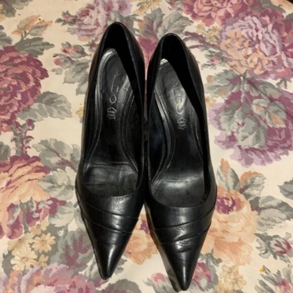 Aldo black leather heels size 37 (6.5ish) - Picture 1 of 6